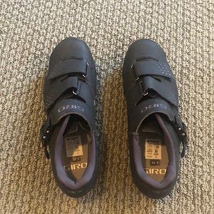 GIRO Women’s Spin Cycling Shoes with SPD clips installed